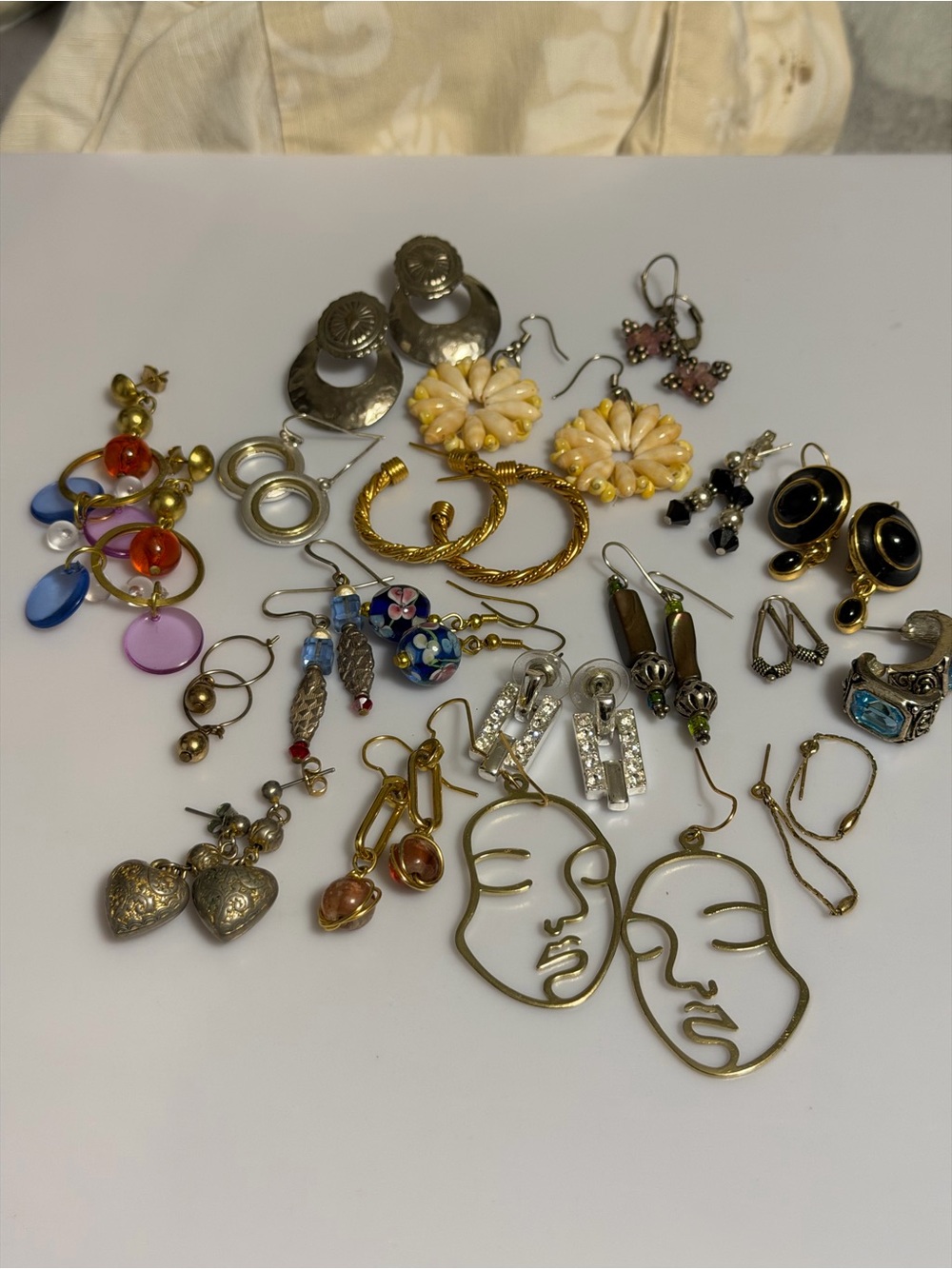 Vintage Earring Lot 19 Pairs. No clipons.